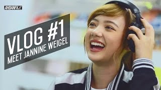 Download lagu JANNINE WEIGEL AT JAKARTA, INDONESIA - VLOG #1 mp3