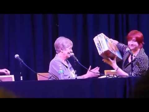 Bonnie Signs Faust's Toy - EQLA 2015
