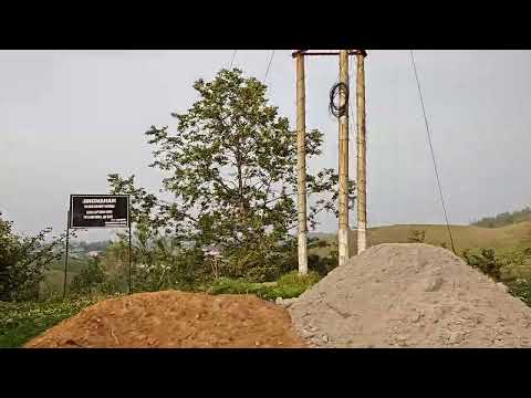 On the way to Laitulm Canyons, Shillong #pratima #lovetravel #shillong #canyon