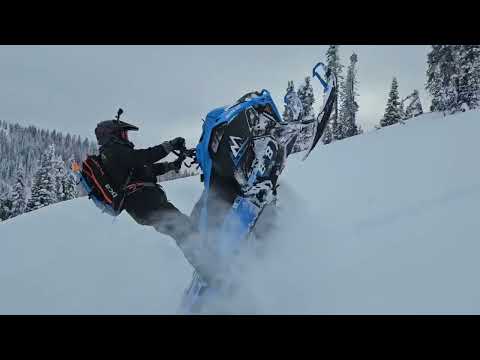 Arctic Cat Catalyst 858 Silber Turbo