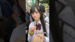 Download lagu Fun Fact: Eating While Walking Is Considered Rude in Japan! #shorts #japan #fyp mp3