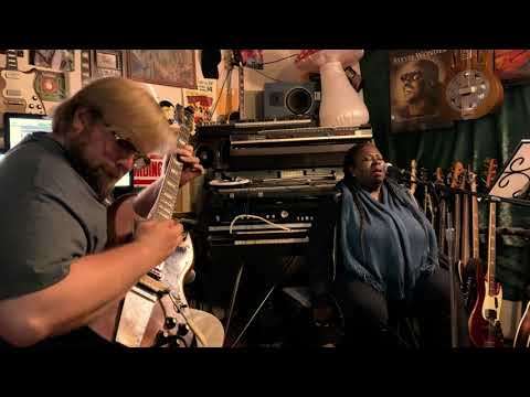 Diunna  Greenleaf at Greaseland Studios