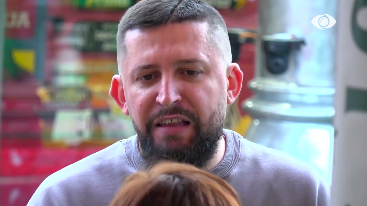 Ta kanë vjedhur puthjen për lojë/ Krisa debaton me Loredanën