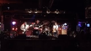 Dixie Tavern, 10/30/2017, sometime after midnight on Monday with Guitar wiz, Barry Richman