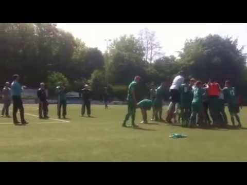 Arminia Klosterhardts AJunioren feiern Finaleinzug