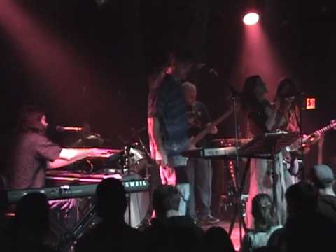 Amfibian 2004-24-04 SET 1 02 Storm