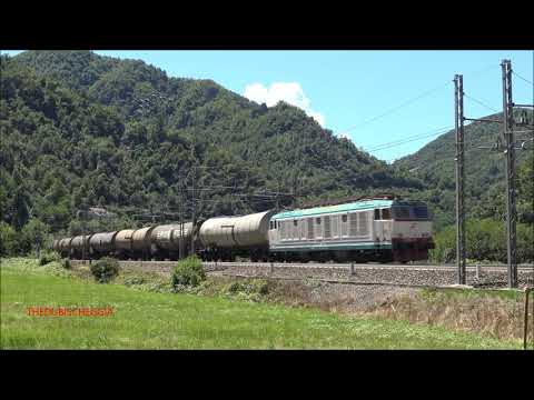 TIGRE E.652 CON UN MERCI DI CISTERNE IN TRANSITO A ISOLA DEL CANTONE. (GE) SAB. 25 - 7 - 2020.