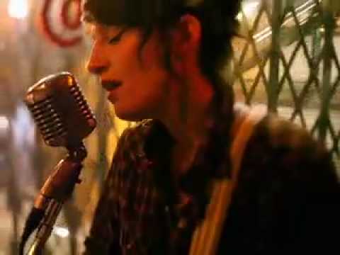 Sasha Dobson at Moto - Family