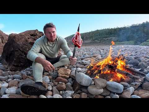 5 Days Solo Camping, Fishing & Cooking on a Tropical Island