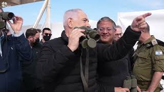 ראש הממשלה נתניהו בסיור בנגב המערבי: "אנחנו באים להחזיר את הנגב למדינת ישראל" (עדכוני משרד ראש הממשלה) - התמונה מוצגת ישירות מתוך אתר האינטרנט יוטיוב. זכויות היוצרים בתמונה שייכות ליוצרה. קישור קרדיט למקור התוכן נמצא בתוך דף הסרטון