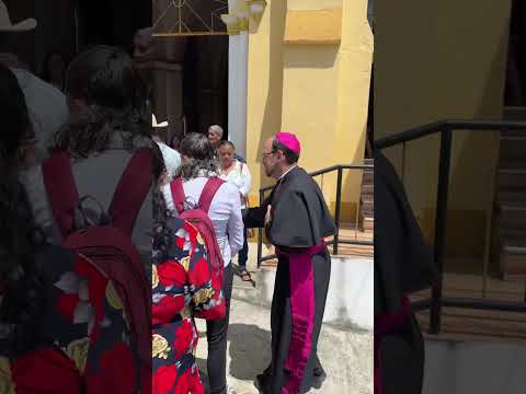Visita de Monseñor José Camilo Arbeláez Montoya, nuevo obispo de la Diócesis de Vélez.⛪️✨