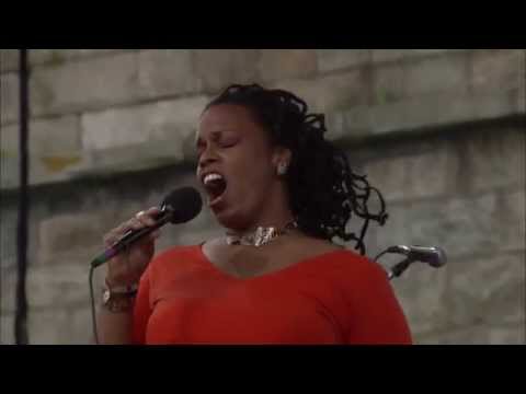 Dianne Reeves - Better Days - 8/12/2000 - Newport Jazz Festival (Official)