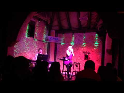 Chryso guest performance @ Sia Koskina live show