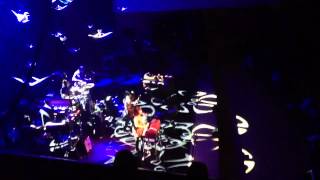 Norah Jones - One flight down (live in Belfast)