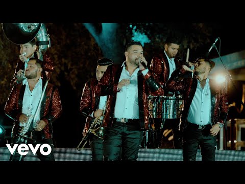 Banda Carnaval - La Vida Recia (En Vivo)