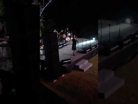 Flor de Liz Nina Neder Bali