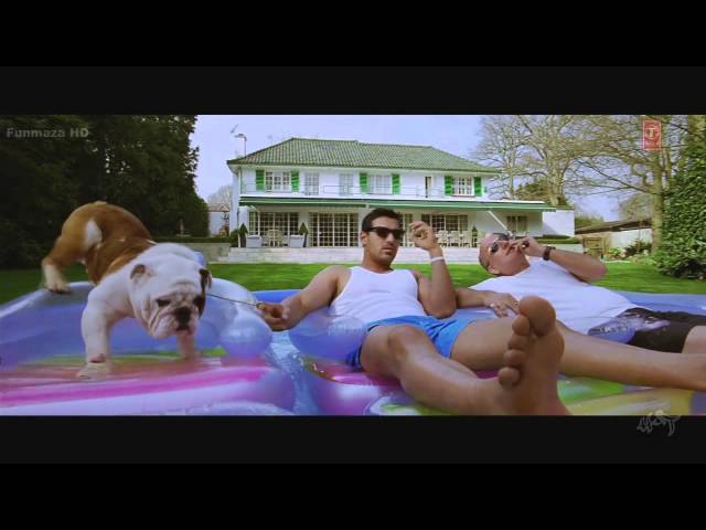 Vídeo relacionado con Kamino Ki Fauj Hai Zindagi Mei Mauj Hai Bollywood Divertido Desi Camiseta