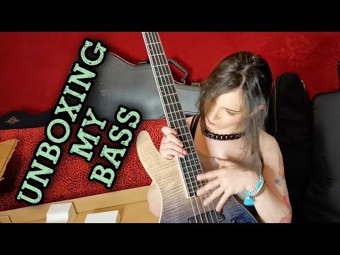 Unboxing Schecter Bass // Progress Day One