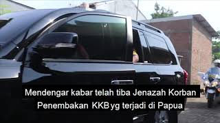 Download lagu Jenazah Korban penembakan KKB di Papua tiba di Makassar, Kapolda Umar bergegas ke rumah duka mp3