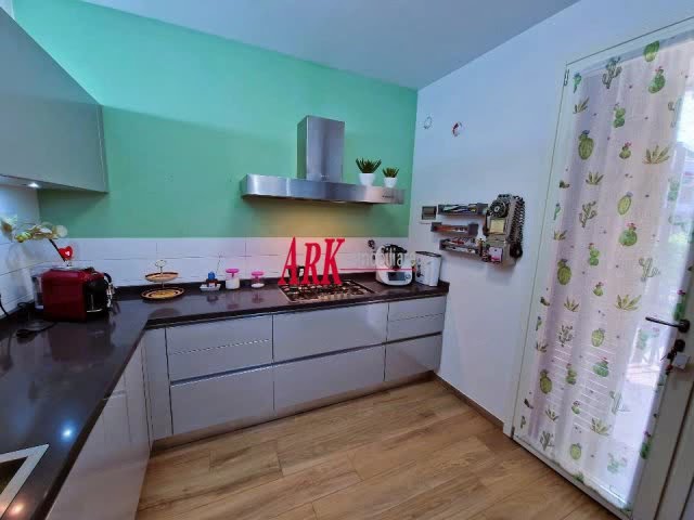 vendita terratetto campi bisenzio giardino garage