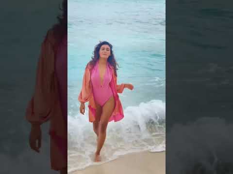 Shalini Mesmerizing Everyone with her Beauty Quick Walk from Beach Latest Video
