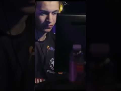 What is EG curse and how it affected StarCraft 2 players like idra, HuK and Stephano