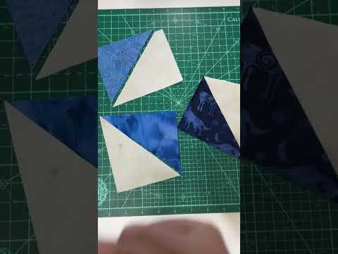 Half rectangle triangle turn into the ZigZag block #littlebitdifferent #blockofthemonth #quilting