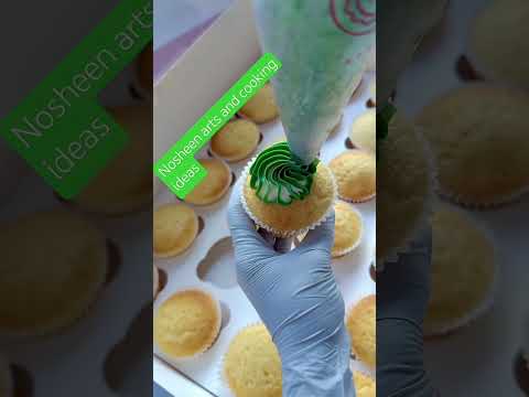 Ombre Swirls cupcake #ytstudio #youtube #1ksubs #shorts #nosheenartsandcookingideas