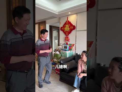 偷鸡不成蚀把米家庭日常 搞笑一家人 记录真实生活 公公婆婆