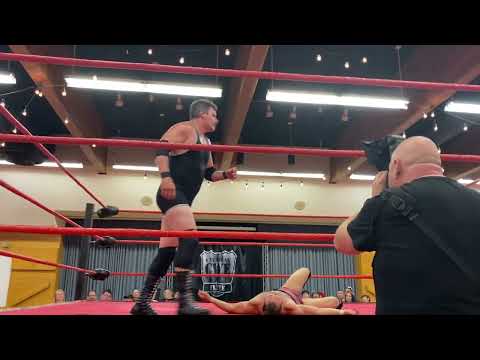 Cwe elite 8 tournament finals chad daniels vs James Roth
