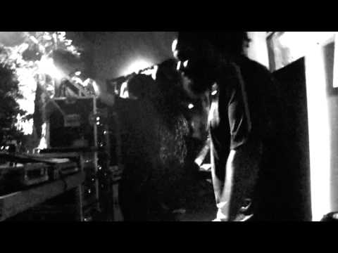 GET UP & SKANK - KING SHILOH SOUND SYSTEM FT. CHANTER ③