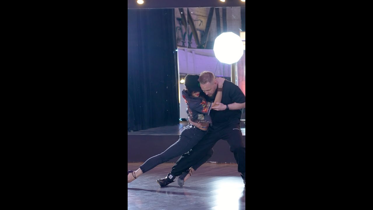 Street Tango. Pavel Sobiray and Sabrina Amuchastegui.