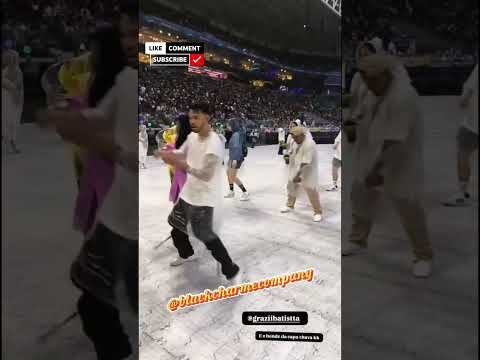 FÃS DANÇANDO NA CHUVA NO SHOW DO CHRIS BROWN EM SÃO PAULO 🔥 #chrisbrown #dance