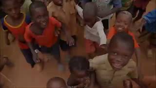 Kenyan Jiggers, Jigger Removal & Jigger Popping!