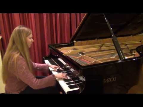 Chopin: Etude op. 10 no. 5 (Black Keys) Urska Babic