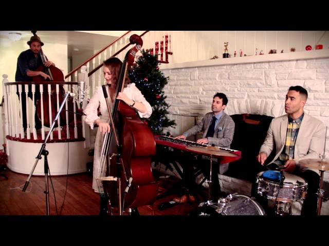 Video zu 'Blue Christmas' ansehen