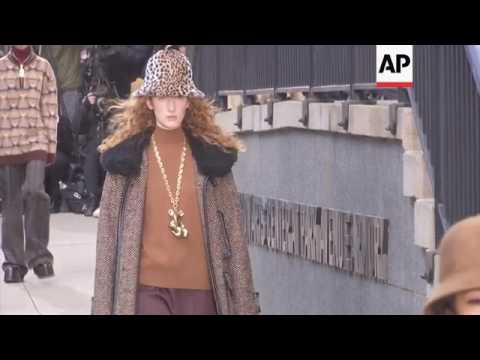Marc Jacobs closes New York Fashion Week, Katy Perry, Lil' Kim attend