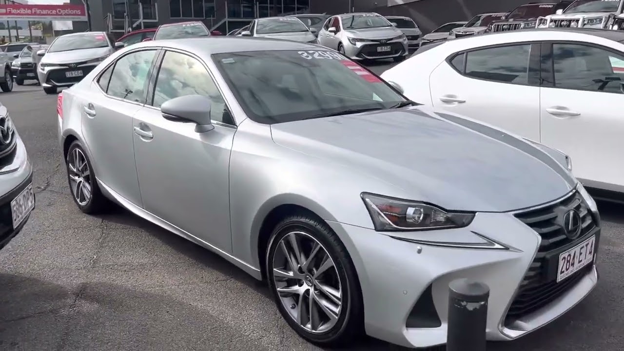 2017 Lexus IS200T Luxury done 113000km