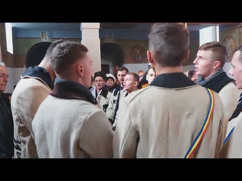 Dubașii din Vărădia de Mureș ,2017- Colindând în biserica satului