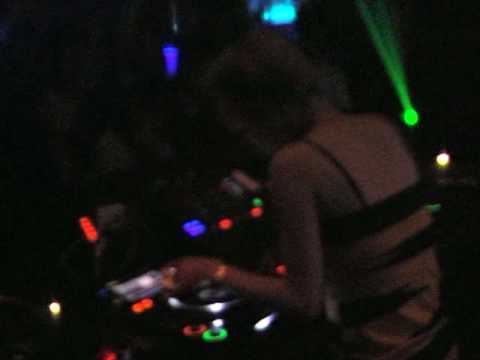 DJ KYOKO1 - bring the noise(100410)