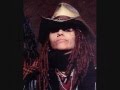 Linda Perry - Bang the Drum 