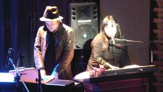 Natalia Molina - La Fractura (Sala Scd Bellavista 14.05.2011)