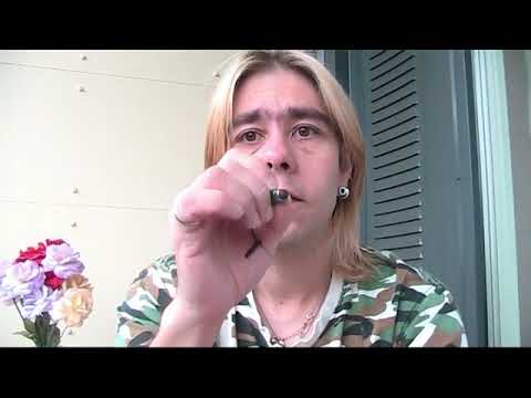 Keittiön lattian pesu