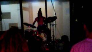 preview picture of video 'Cona YeYe-solo de bateria-30-7-2010'