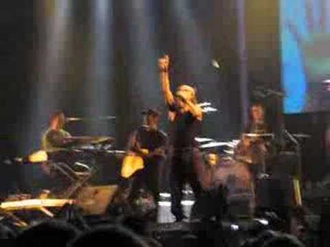 Macaco Con la mano levanta San froilan 2007