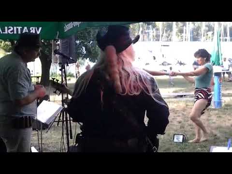 Sedím na pátým patníku (Gentle On My Mind)