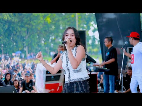 LALUNA MUSIK -MAU DIBAWA KEMANA SAHMA FELA- HAPPY PARTY BANYUBIRU GANK - MOJOAGUNG TRANGKIL