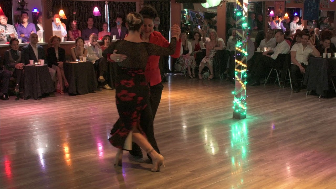 Mariana Lopez Cattini and Laura Smart at Milonga Corazón 2/3