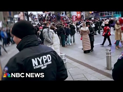 Arrests made in connection to women saying they were punched in the face in New York City