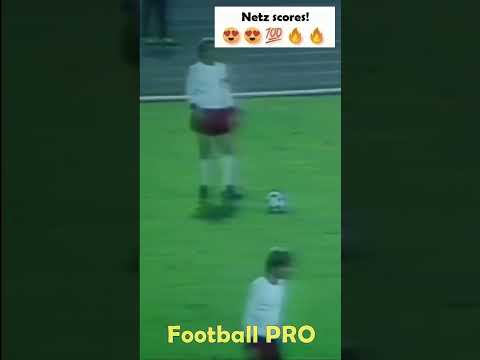 ECC 1979-80. BFC Dynamo - Servette FC. Wolf-Rüdiger Netz scores.